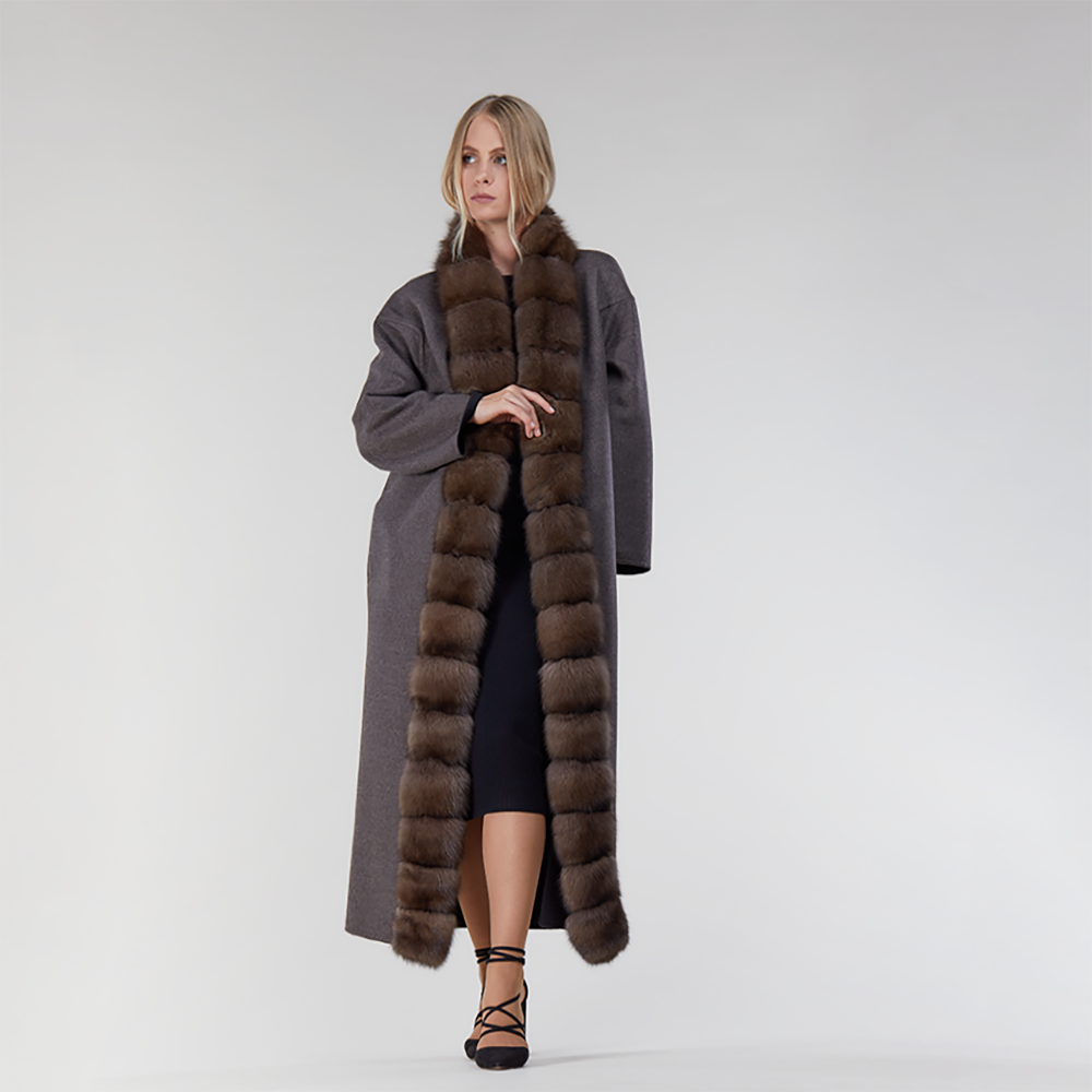 Cappotto in cashmere reversibile con bordo in zibellino nero 125 cm
