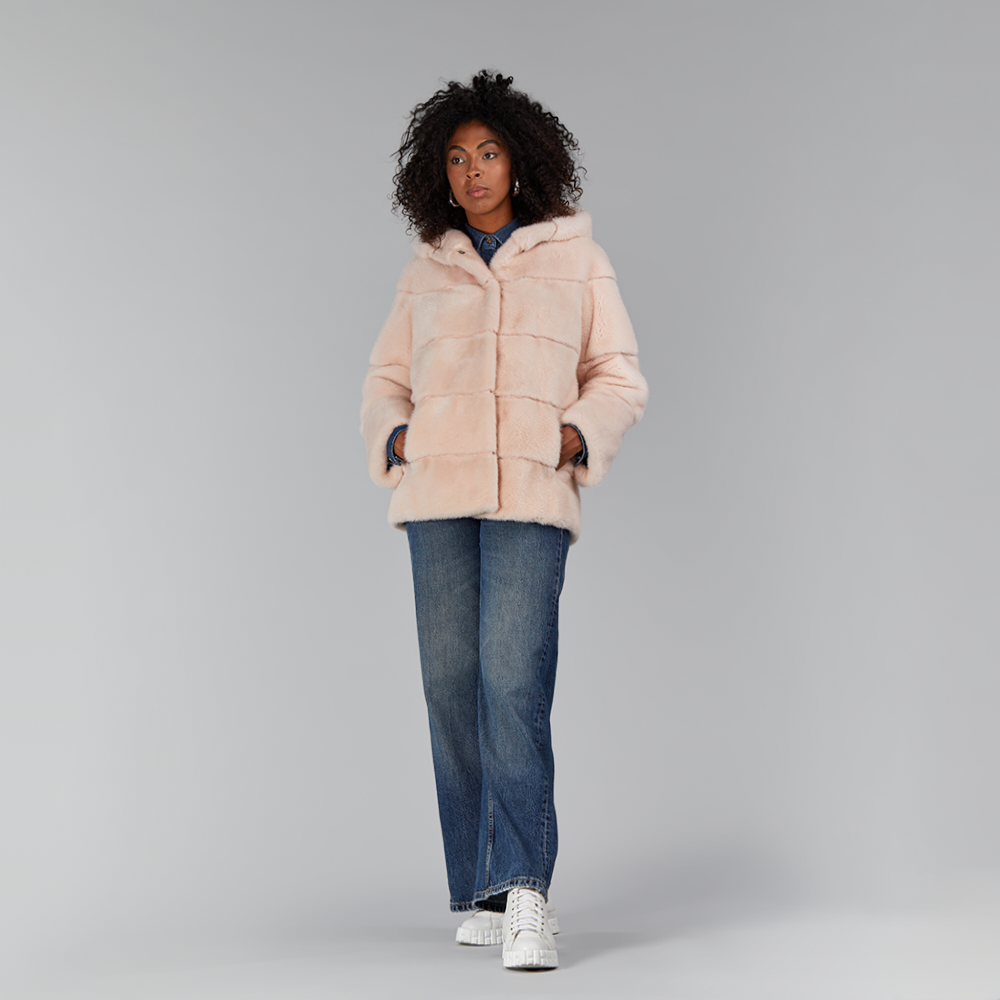 Giacca in visone con cappuccio rosa 70 cm