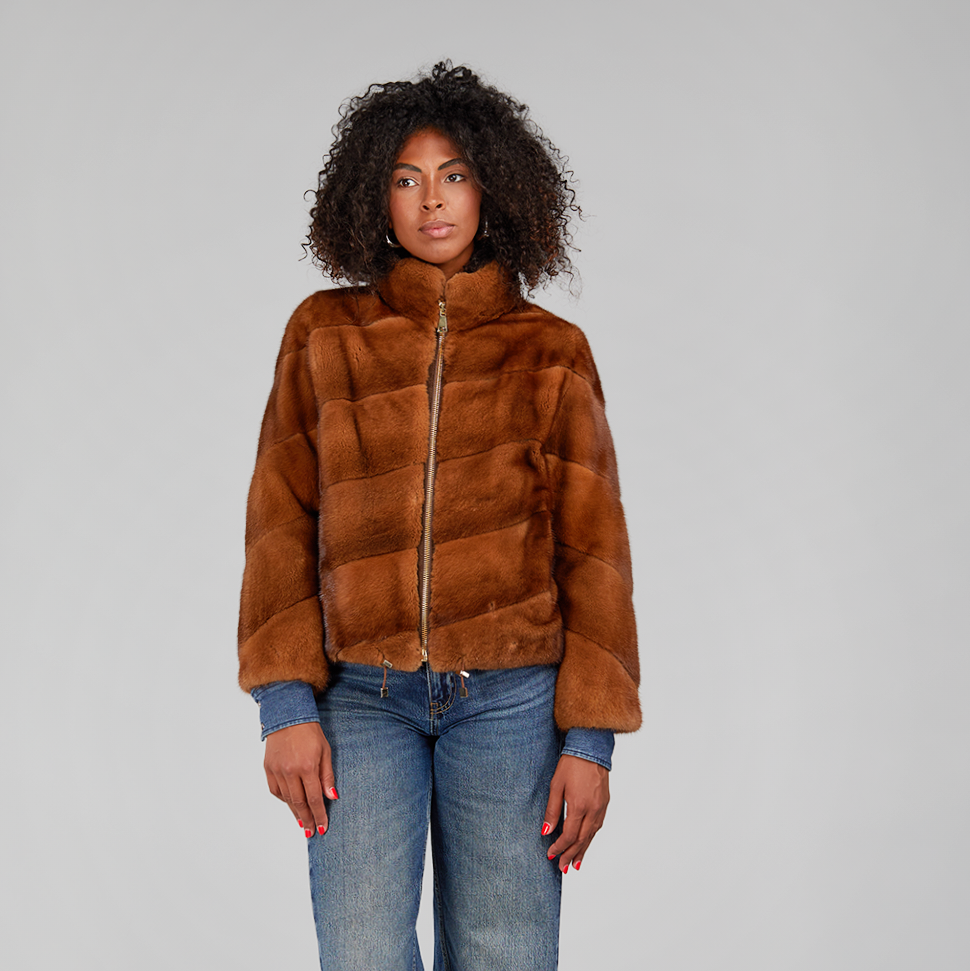 Giacca corta in visone con zip e collo alto decolorato 55 cm