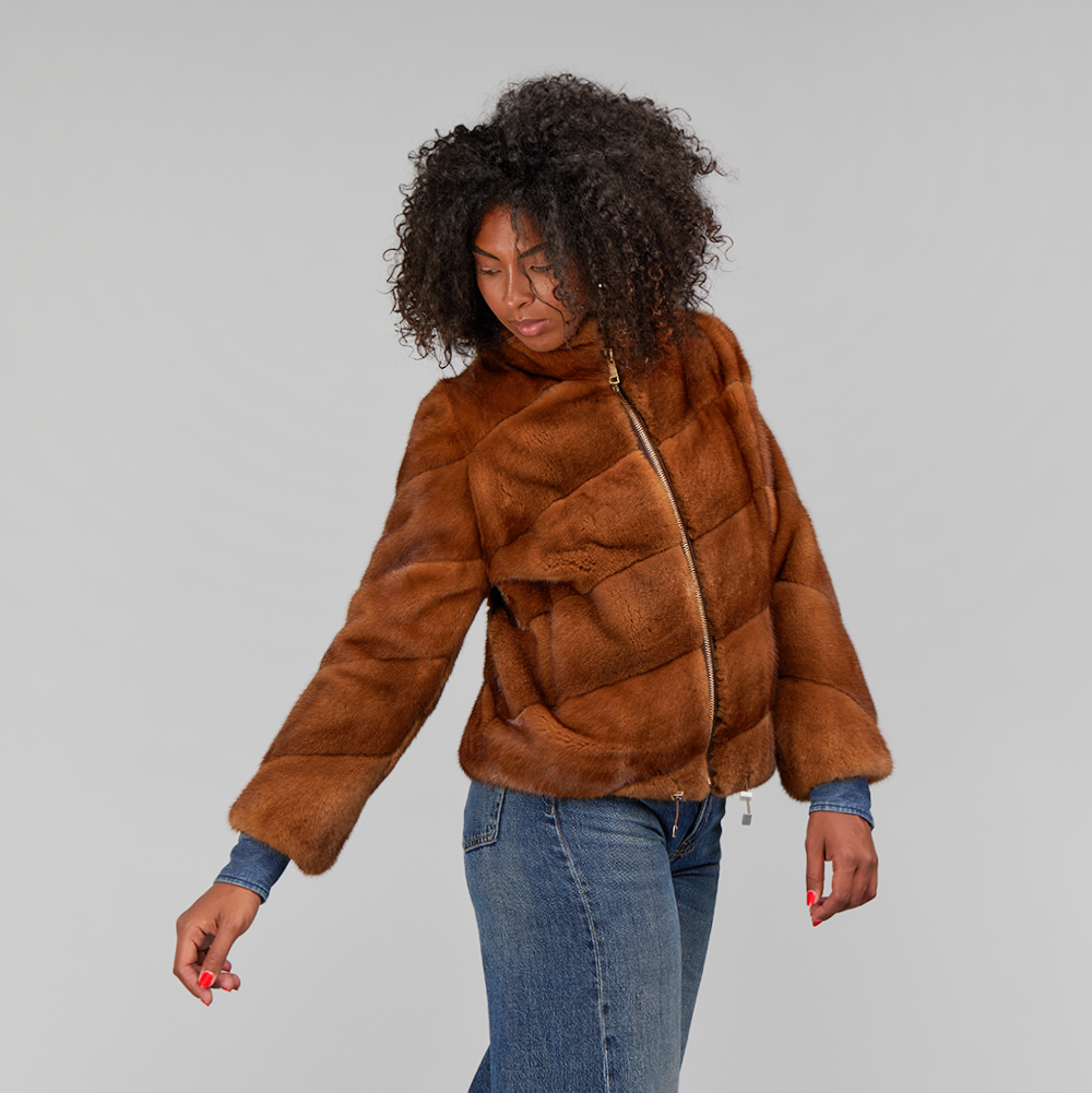 Giacca corta in visone con zip e collo alto decolorato 55 cm