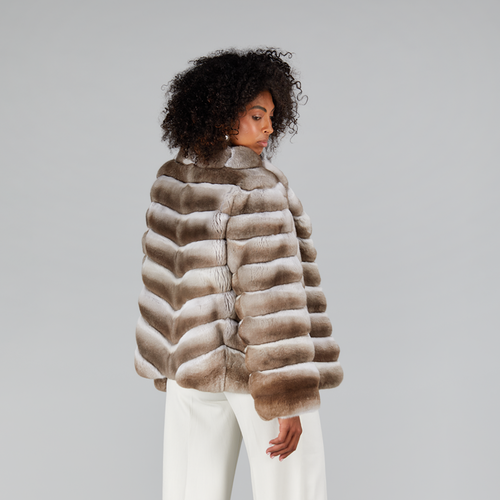 Giacca in cincillà con collo inglese beige 60 cm