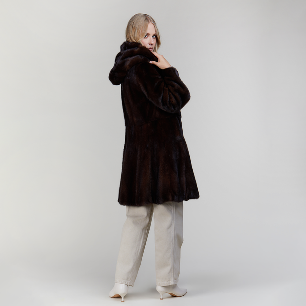 Cappotto corto in visone pelle intera con cappuccio mogano 85 cm