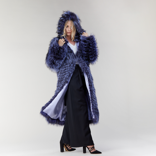 Cappotto lungo in volpe argentata filettata con cappuccio azzurro 110 cm