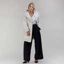 Cappotto corto in montone con cappuccio reversibile panna 85cm