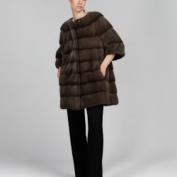 Mink coat with short sleeve in smoke grey color, 85cm in length.