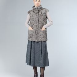 Gilet in lampskin, collo alto, tortora, 75 cm