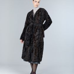 Cappotto in lamb skin con cintura, marrone, 120 cm