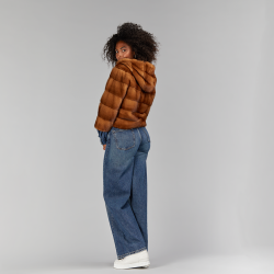 Bomber in visone con zip e cappuccio decolorato 50 cm