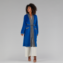Cardigan lungo di visone filettato con dettagli in cashmere blu elettrico 110cm