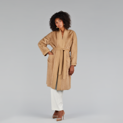 Cardigan long en vison fileté avec des détails en cachemire chameau de 110cm.
