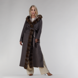 Reversible cashmere coat with hood and sable fur trim, 130 cm in length.