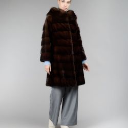Manteau vison à col large sable acajou 90 cm