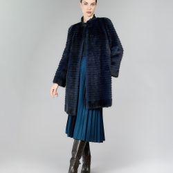 Пальто из норки с продольной отделкой, без воротника, темно-синий цвет, 90 см
