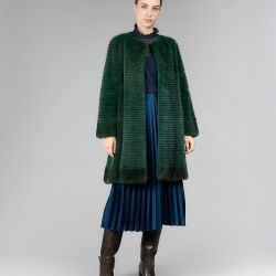 Пальто из норки с продольной отделкой, без воротника, цвет зеленый, 90 см