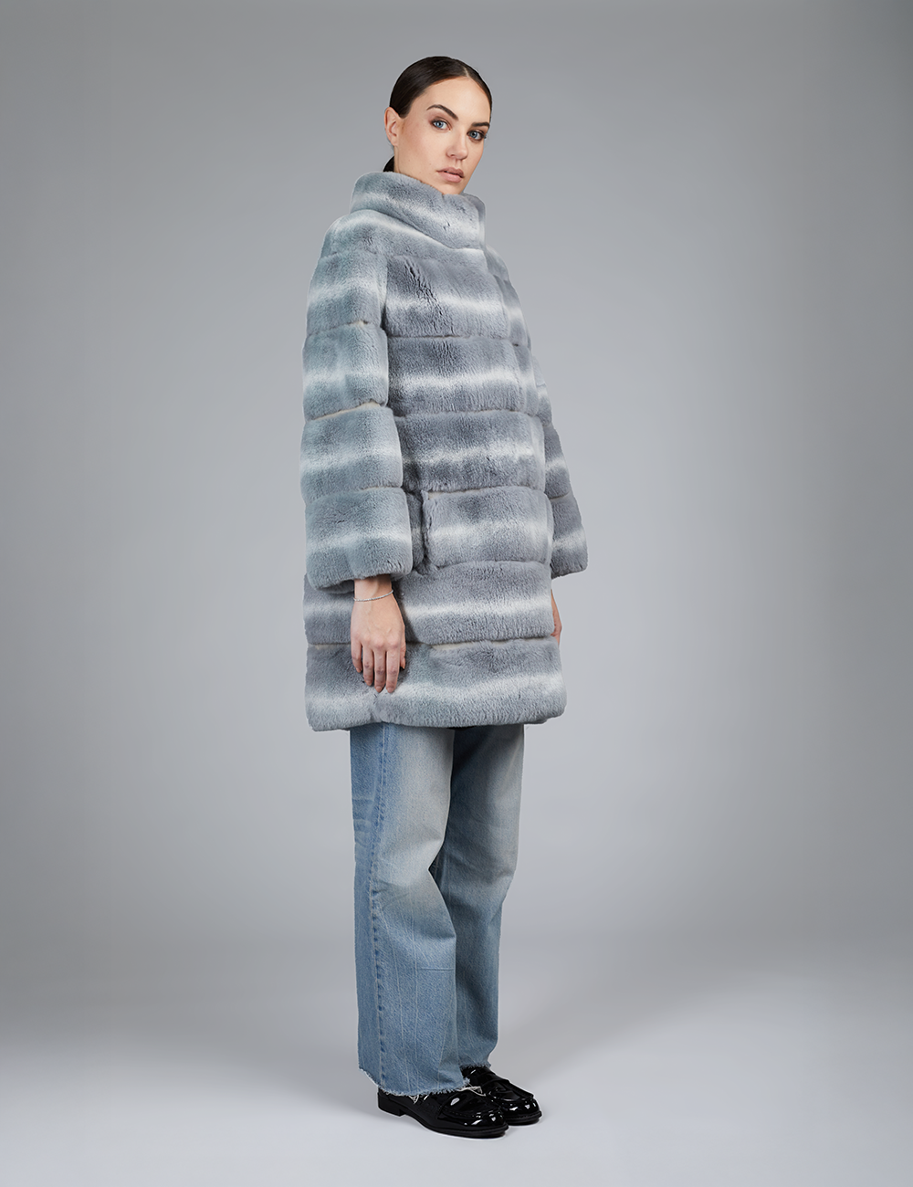 15-28_85_GREY_REX_6011(1).png
