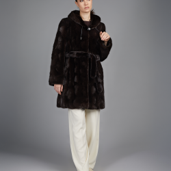 Cappotto al ginocchio in visone con cappuccio e cintura nero 90cm