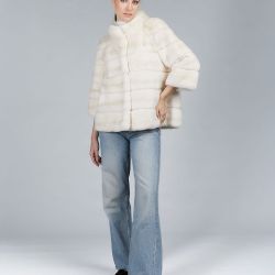 Giacca corta in rex con collo alto bianco 60cm