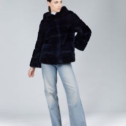 Giacca oversized in rex con cappuccio blu notte 65cm