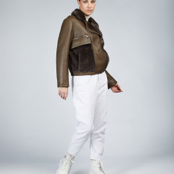 Giacca corta in montone con zip fango 60cm