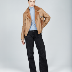 Giacca corta in montone con zip beige 60cm