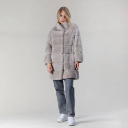 Cappotto in rex con collo alto panna 85cm