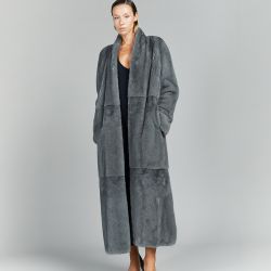 Cappotto in visone a pelle intera con collo a scialle, grigio scuro, 135 cm